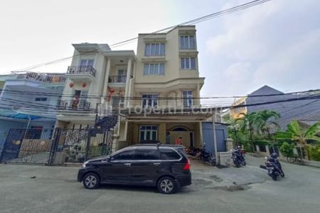 Dijual Termurah Rumah Hook di Taman Pluit, Penjaringan, Jakarta Utara
