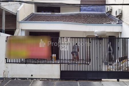Dijual Rumah 2 Lantai di Taman Aries, Meruya, Jakarta Barat