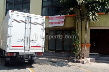 Jual Ruko Kosong Dua Lantai di Perukoan Plaza Segi 8 Surabaya