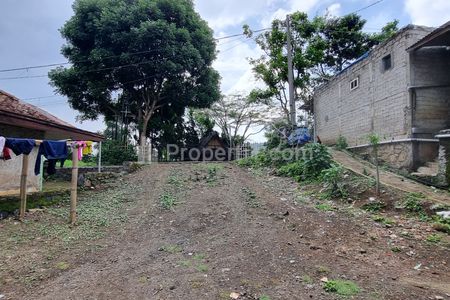 jalan masuk ke lokasi 