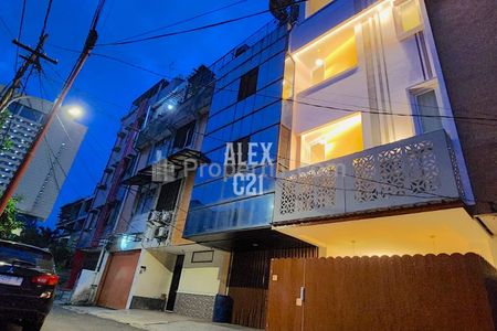 Dijual Cepat Kost Exclusive Baru Area Jalan Gajah Mada, Jakarta Pusat