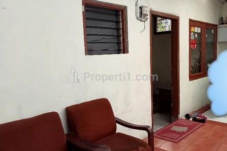 Dijual Murah Buruan Masih Nego Butuh Cepat Laku Lokasi Strategis dekat Perkantoran di Menur Pumpungan, Klampis Semalang, Surabaya