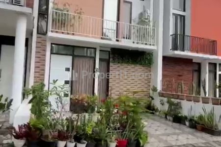 Dijual Rumah Villa 2 Lantai Siap Huni di Dau Malang