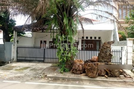 Dijual BU Rumah Tua Komplek Hitung Tanah di Cempaka Putih, Jakarta Pusat
