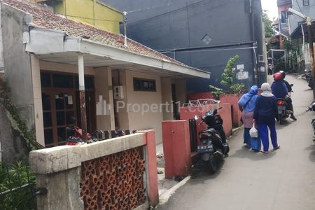 Dijual Rumah Cocok untuk Dijadikan Aset Kost-kostan di Coblong Bandung