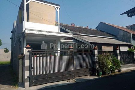 Dijual Rumah 2 Lantai di Mulyoagung, Dau, Malang, dekat Kampus UMM