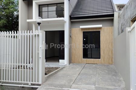 Dijual Murah Rumah Strategis  di Gununganyar Rungkut Surabaya