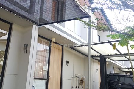 Tampak Depan Ada Free Canopi