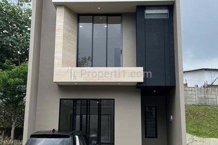 Dijual Murah Rumah Baru Design Mandiri Mewah Siap Pakai dekat Exit Tol dan Stasiun KRL di Vanya Park BSD Cluster Azura
