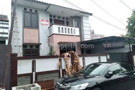 Jual Rumah Siap Huni 2 Lantai di Kebon Jeruk Jakarta Barat