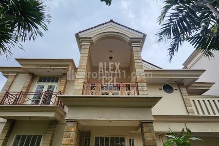Disewakan Rumah Mewah Semi Furnished di Cipete Jakarta selatan