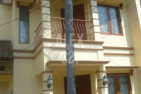 Dijual Rumah 2 Lantai di Pejaten Jakarta Selatan