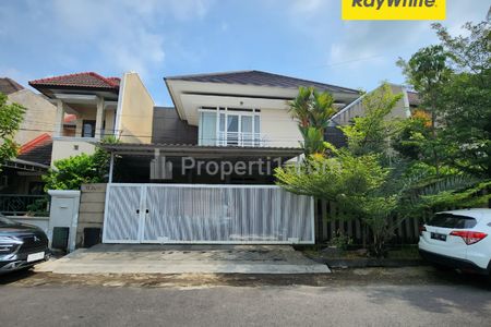 Dijual Rumah Taman Pondok Indah Wiyung Surabaya Barat - SPESIAL Row Jalan 4 Mobil LUAS