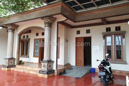 Dijual Rumah Ukuran Besar 11 Kamar di Kediri Kota, Bisa Dibuat untuk Kos-Kosan