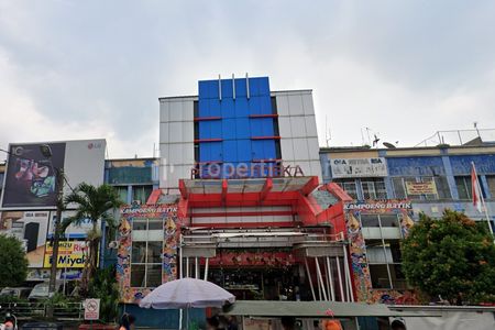 Jual Ruko 2 Unit Kawasan Pusat Grosir Bogor di Jalan Merdeka