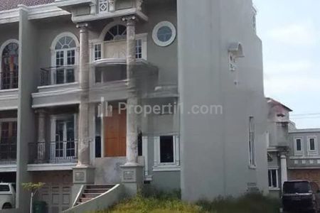 Jual Rumah Mewah dan Siap Huni 2 Lantai di Medan Barat