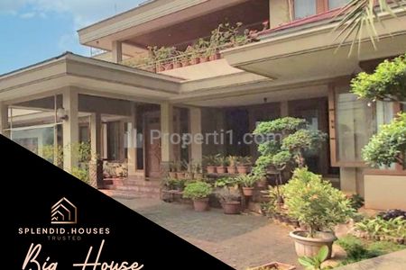 Dijual Rumah Ada Pool di Kemang Timur Jakarta Selatan, Luas Tanah 1700 m2, Luas Bangunan 1000 m2
