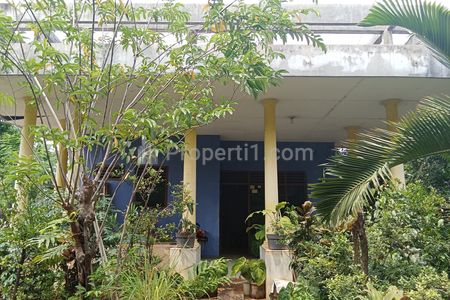 Teras Depan