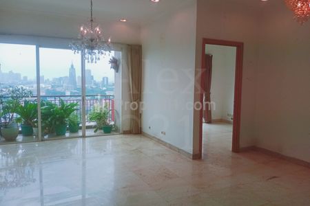 Dijual Cepat Apartemen Senayan Residences, Grogol Utara, Jakarta Selatan - 3+1 BR Unfurnished