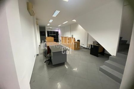 Ruko 3 Lantai Disewakan di Area Petojo, Gambir, Jakarta Pusat