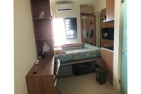 Disewakan Apartemen Studio Full Furnished di Green Pramuka City