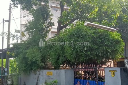 Jual Rumah 3 Kamar dan Kost/Kontrakkan 12 Kamar di Wadungasri Dalam, Waru, Sidoarjo