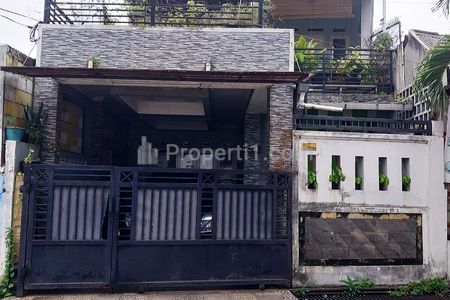 Rumah Dijual 2 Lantai di Ciledug Kota Tangerang Dekat CBD Ciledug Family Mall, Hari Hari Swalayan Ciledug, RS Sari Asih Ciledug