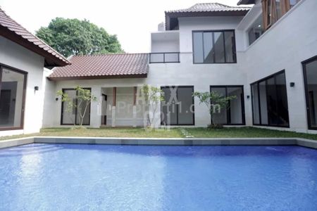 Dijual BU Rumah Mewah Ada Kolam Renang di Pasar Minggu Jakarta Selatan