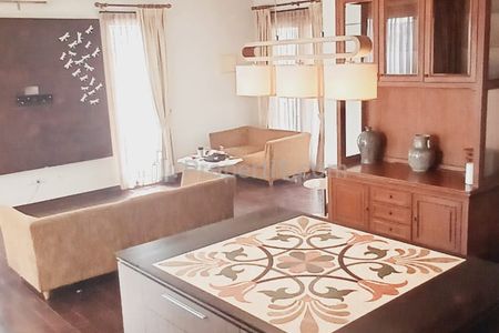 Disewakan Rumah Cantik di Komplek Admiralty Residence - Fatmawati, Jakarta Selatan