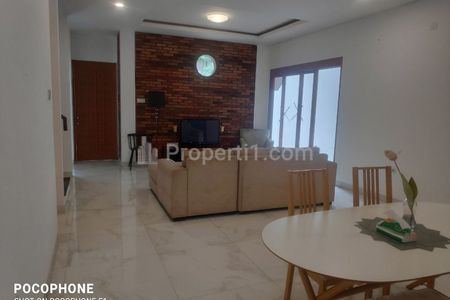 Dijual Rumah Baru Konsep Tropical Jagakarsa Jakarta Selatan