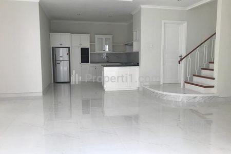 Disewakan TownHouse di Area Dharmawangsa Jakarta Selatan