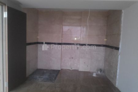 Disewa Rumah Modern Mix Glasshouse 4 Lantai di Tanjung Duren, Grogol, Jakarta Barat