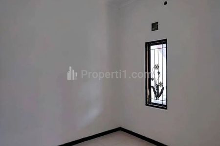 Jual Rumah Murah Baru Renov di Sukolilo Dian Regency Surabaya