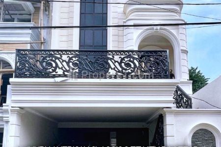 Jual Rumah Baru 3.5 Lantai Plus Rooftop di Jalan M Kahfi Jagakarsa Jakarta Selatan