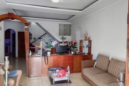 Dijual Rumah 3+1 Kamar SHM dalam Komplek di Puri Indah Jakarta Barat