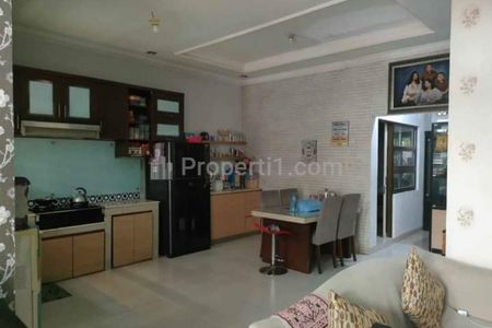 Dijual Rumah 2 Lantai Furnished di Cinangka Depok
