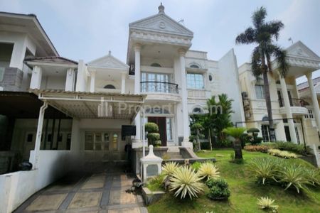 Dijual Rumah Raffles Garden Citraland Surabaya Barat - Classic Ellegant - TerLUAS - TerMURAH - Garasi Carport Masuk 4 Mobil