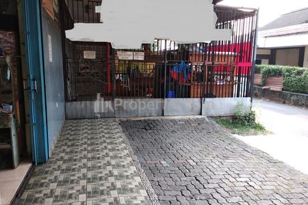 Dijual / Disewa Ruko Hook Komersial LB 276 m2 di Kebayoran Lama Utara, Jakarta Selatan