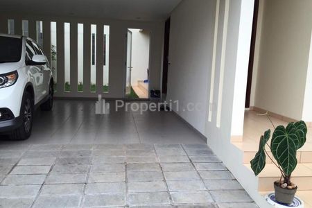 Dijual Rumah Bagus LT 215 m2 2 Lantai di Pondok Labu, Jakarta Selatan