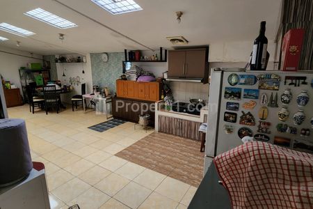 Dijual Rumah Besar LT 250 m2 di Penjaringan, Jakarta Utara
