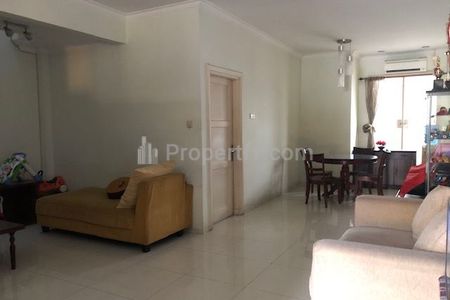 Dijual Rumah Araya - Galaxy Bumi Permai - Surabaya Timur - Dekat MERR, Galaxy Mall - Baru Renov Cantik 1 Lantai
