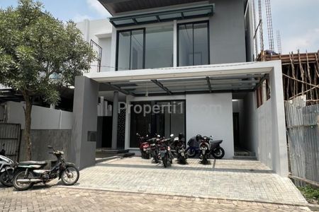 Dijual Rumah Baru Stamford Place Citraland Surabaya Barat - Baru Modern Minimalis 2 Lantai - Strategis dekat GWalk Citraland, Patung Merlion