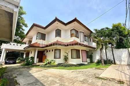 Jual Rumah Mewah Full Furnished di Mampang Prapatan Jakarta Selatan