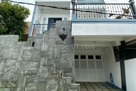Tampak depan 