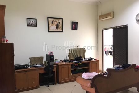 Dijual Rumah Full Furnished di Taman Palem Lestari, Cengkareng Barat, Cengkareng, Jakarta Barat