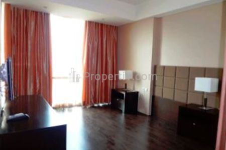 Disewakan Apartemen 3 BR Full Furnished Lokasi Bagus di Apartemen Kemang Village Residence