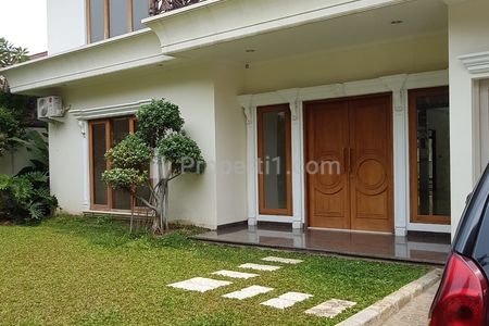 Dijual Cepat Rumah 2 Lantai di Pejaten Barat Jakarta Selatan - Ada Kolam Renang