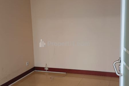 Ruang Kantor Disewakan di Pluit Jakarta Utara Luas 175 m2