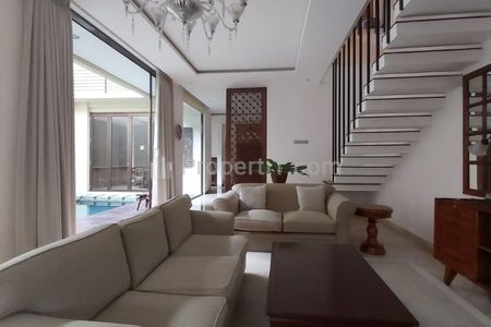 Disewakan Townhouse Lavie di Jalan Kemang Timur Jakarta Selatan