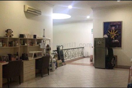 Dijual Rumah 2 Lantai di Elang Laut Pantai Indah Kapuk Jakarta Utara